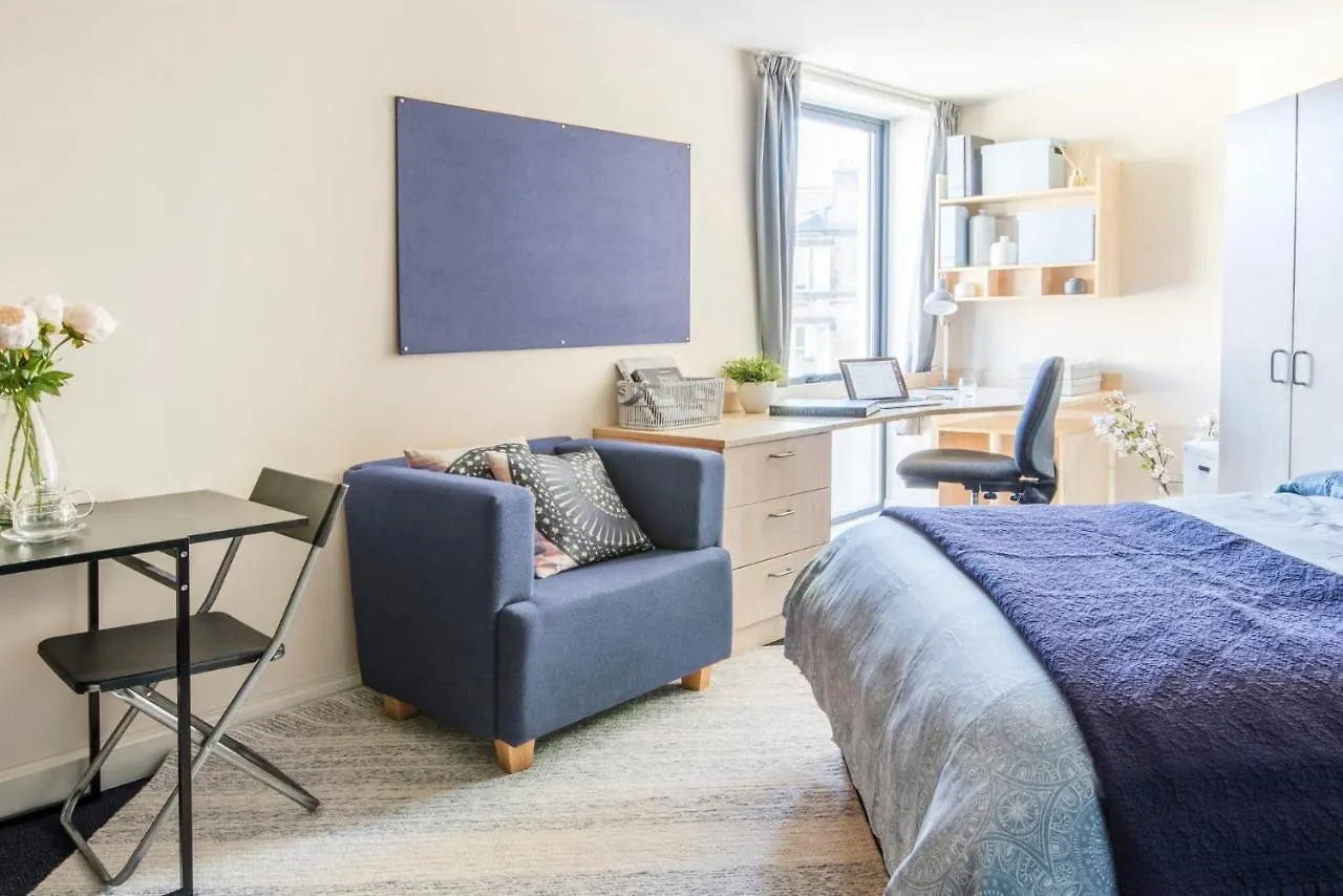 Bright Studios And Ensuite Bedrooms At Mcdonald Road In Edinburgh 0*,  United Kingdom