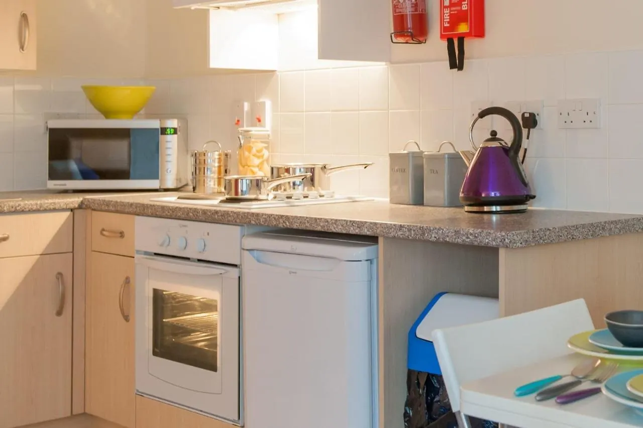 Apartment Bright Studios And Ensuite Bedrooms At Mcdonald Road In Edinburgh United Kingdom