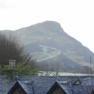 Stunning View 2 Bedrooms Edinburgh