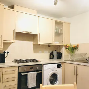 Spacious Centre Flat Free Parking& Superfast Wifi Edinburgh