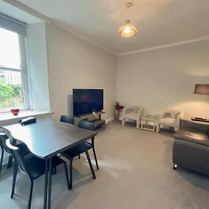 Two Bed Apartamento