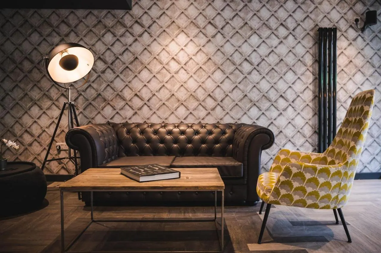 Apartman Bright Studios And Ensuite Bedrooms At Mcdonald Road In Edinburgh