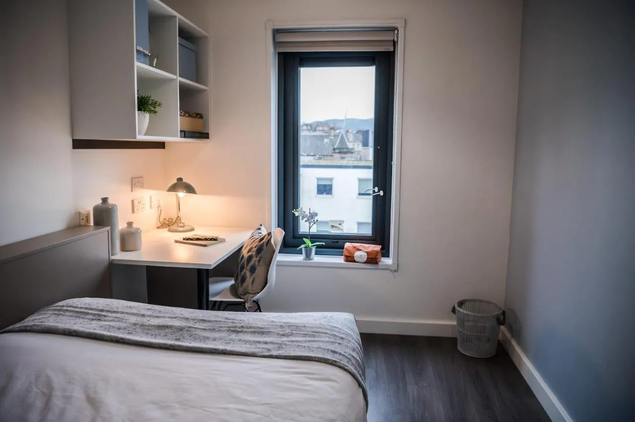 Bright Studios And Ensuite Bedrooms At Mcdonald Road In Edinburgh 0*,